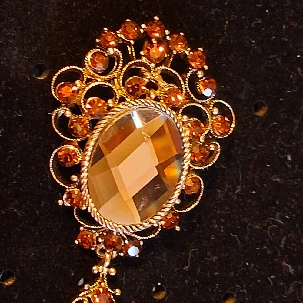 Vintage Look Elegant Goldtone Filigree Brooch With A Large 